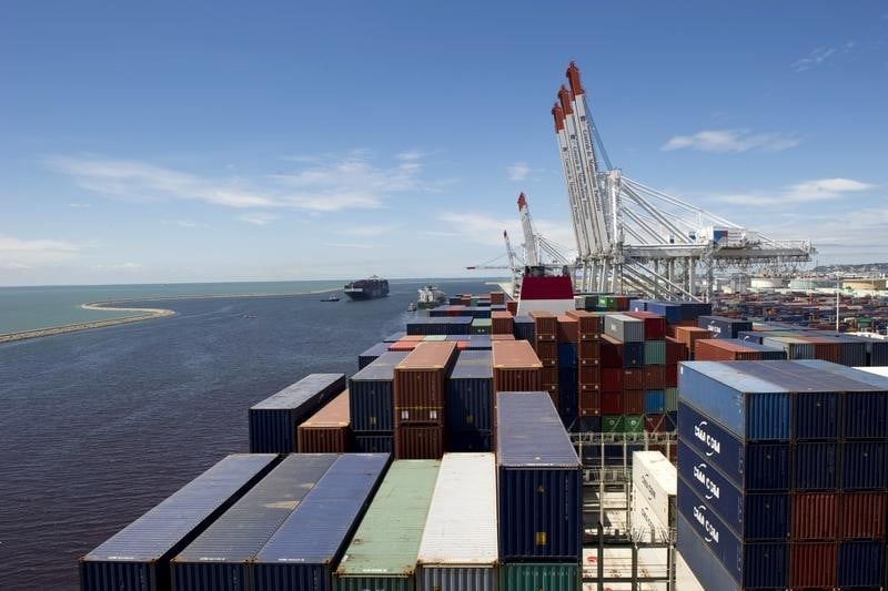 La france reduit son deficit commercial