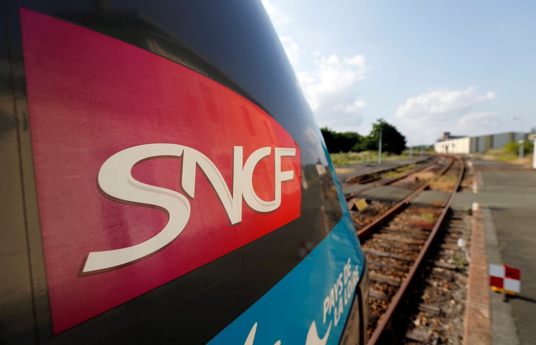 L'etat "sera au cote de la sncf", veut redynamiser les trains de nuit, selon djebbari