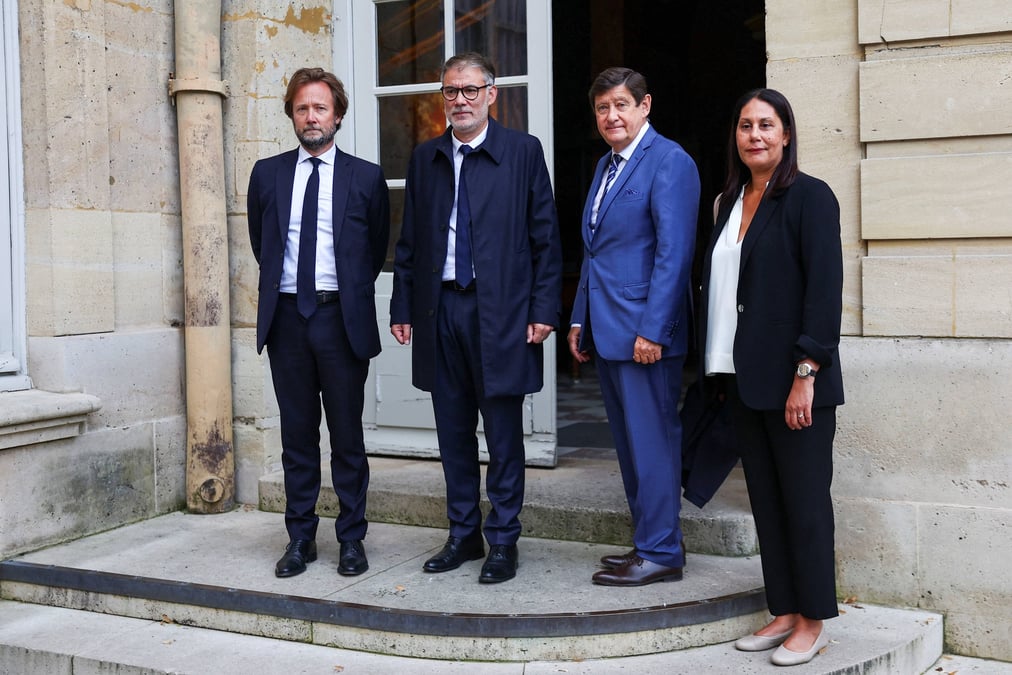 Les socialistes, dont le premier secrétaire Olivier Faure (au centre), sont allés à la rencontrer du Premier ministre, François Bayrou, jeudi 4 septembre.
