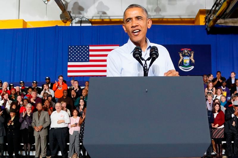 Obama dans le Michigan pour les "midterms", Clinton en Louisiane
