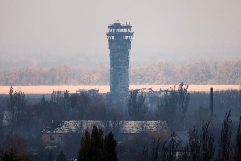 Intensification des combats autour de l'aeroport de donetsk