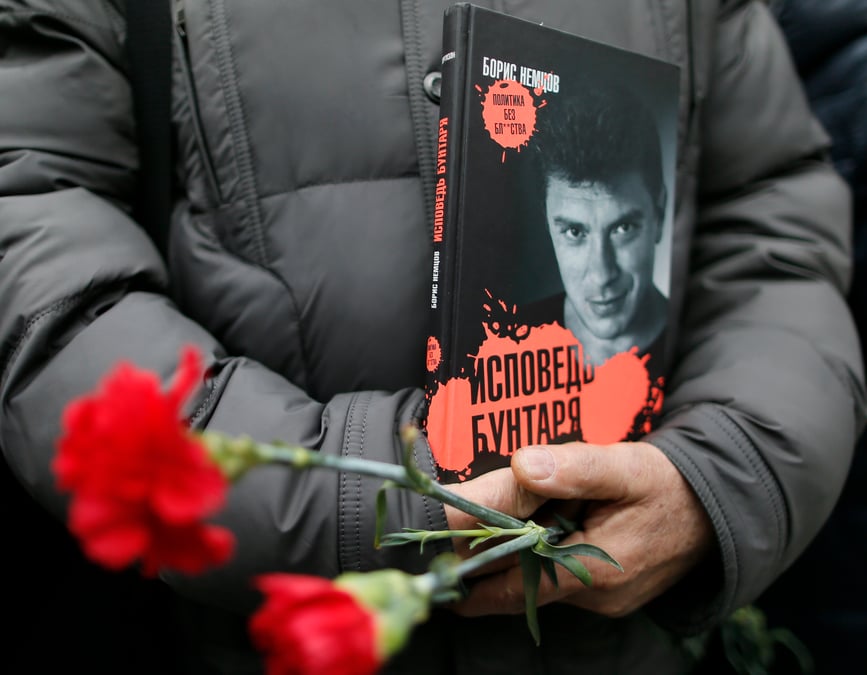 Des suspects identifies dans l'enquete sur la mort de boris nemtsov