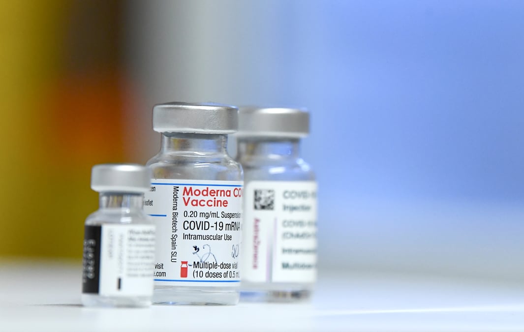 Coronavirus: l'ue discute d'un nouveau contrat de vaccins avec moderna, selon des sources