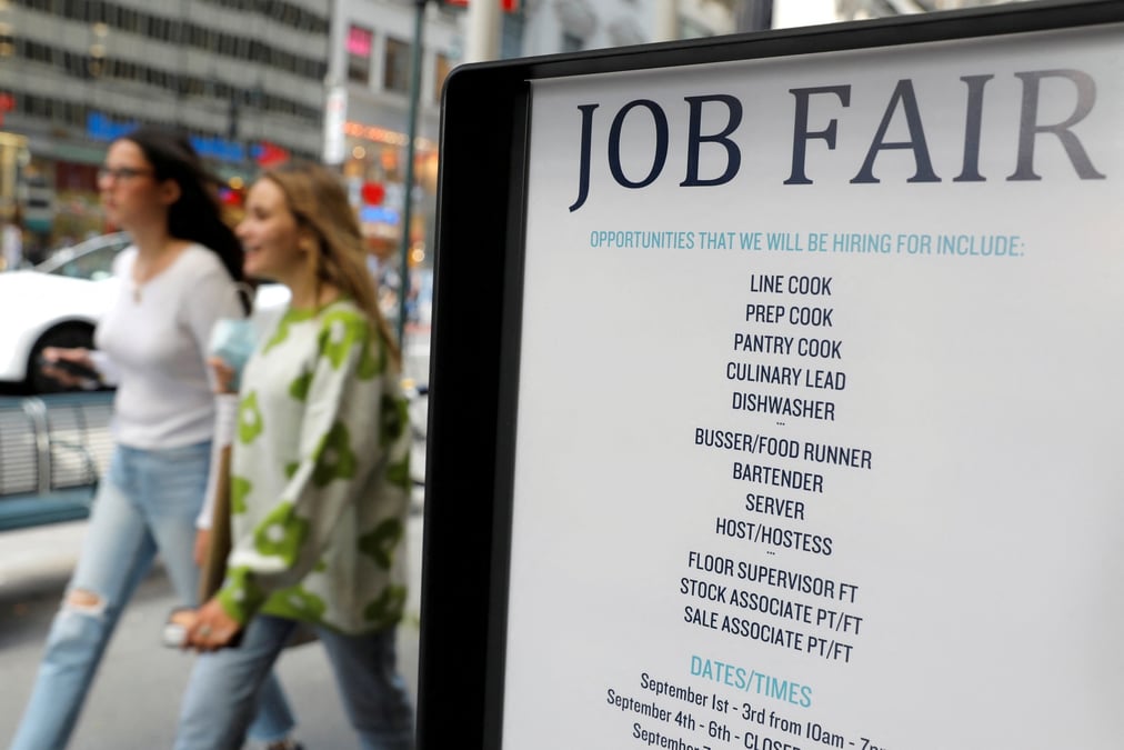 Usa: les creations d'emplois superieures aux attentes en mai