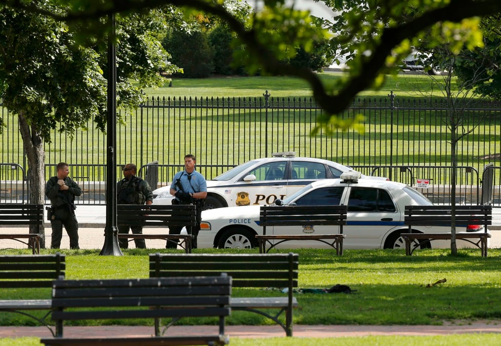 Coups de feu en direction de la maison blanche