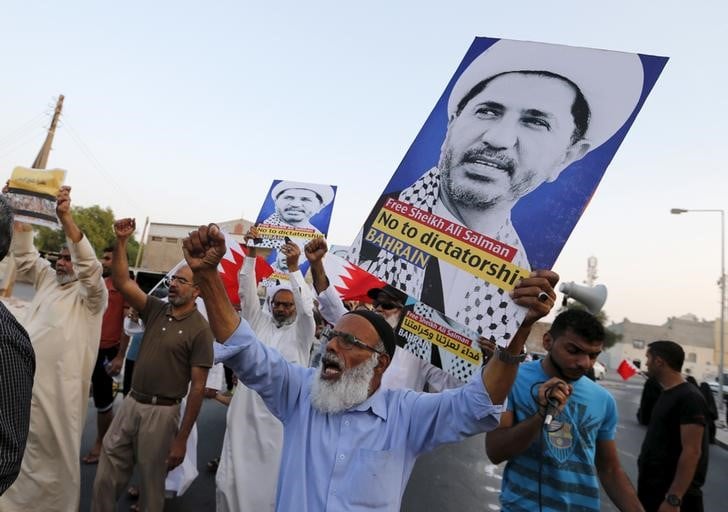 Le chef de l'opposition a bahrein voit sa detention prolongee