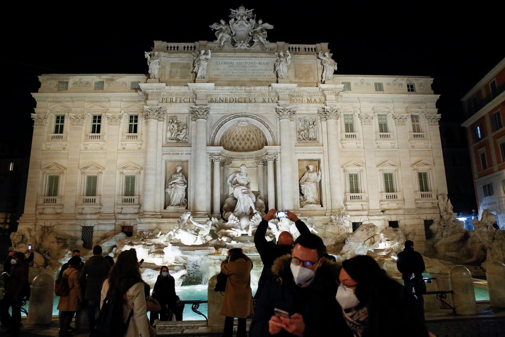 Coronavirus: l'italie signale 332 deces supplementaires et 22.409 nouveaux cas