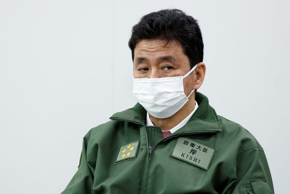 Le japon convient d'ouvrir une "ligne rouge" militaire avec la chine