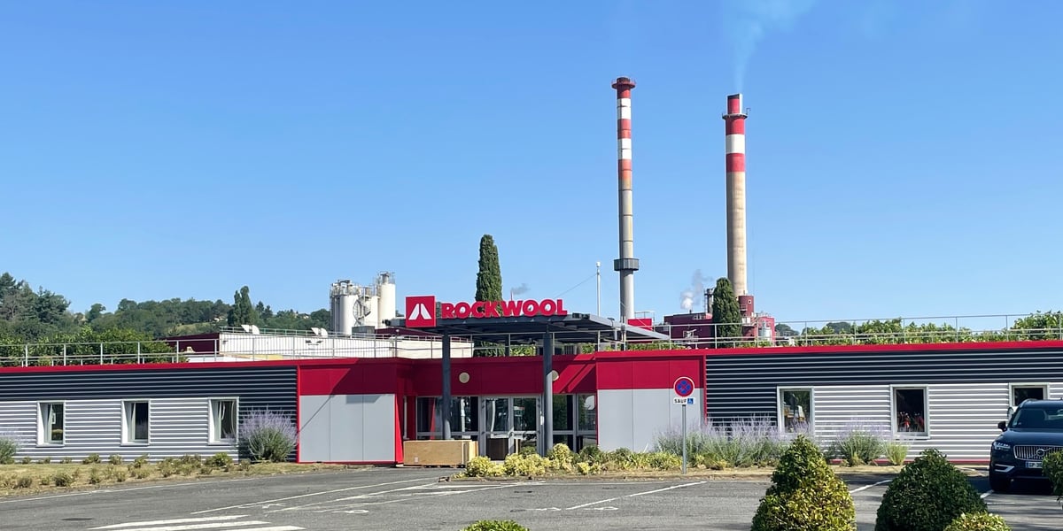 L'usine Rockwool de Saint-Eloy-les-Mines va passer toutes ses lignes de production de laine de roche à l'électrique d'ici deux ans.