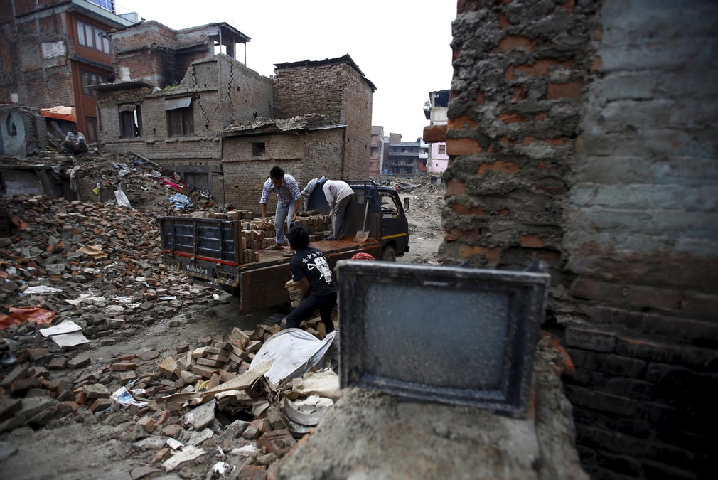 Le nepal va former 50.000 ouvriers a la reconstruction