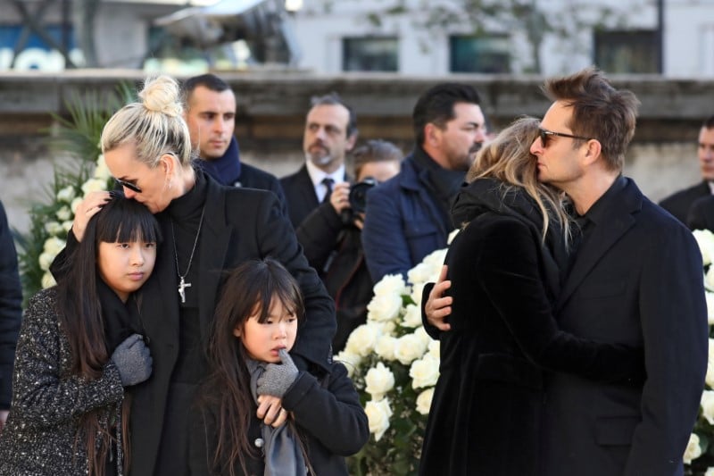 Les avocats de david hallyday demandent un delai