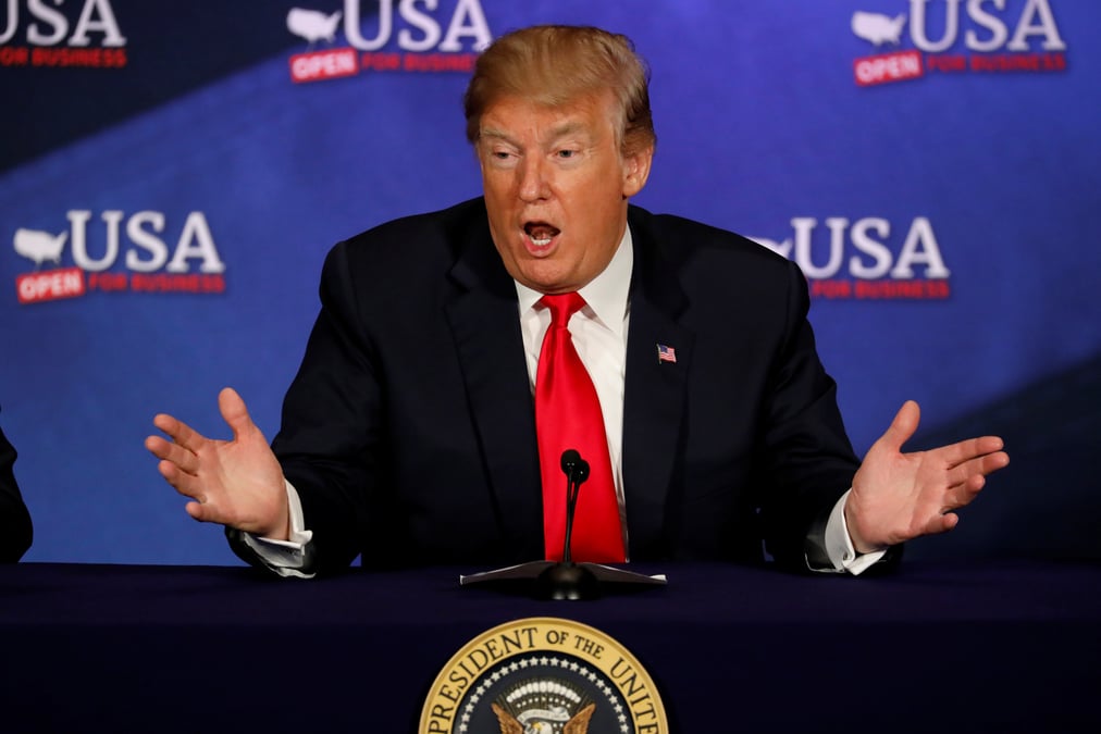 Attentats: trump doit revenir sur ses propos, estime le maire