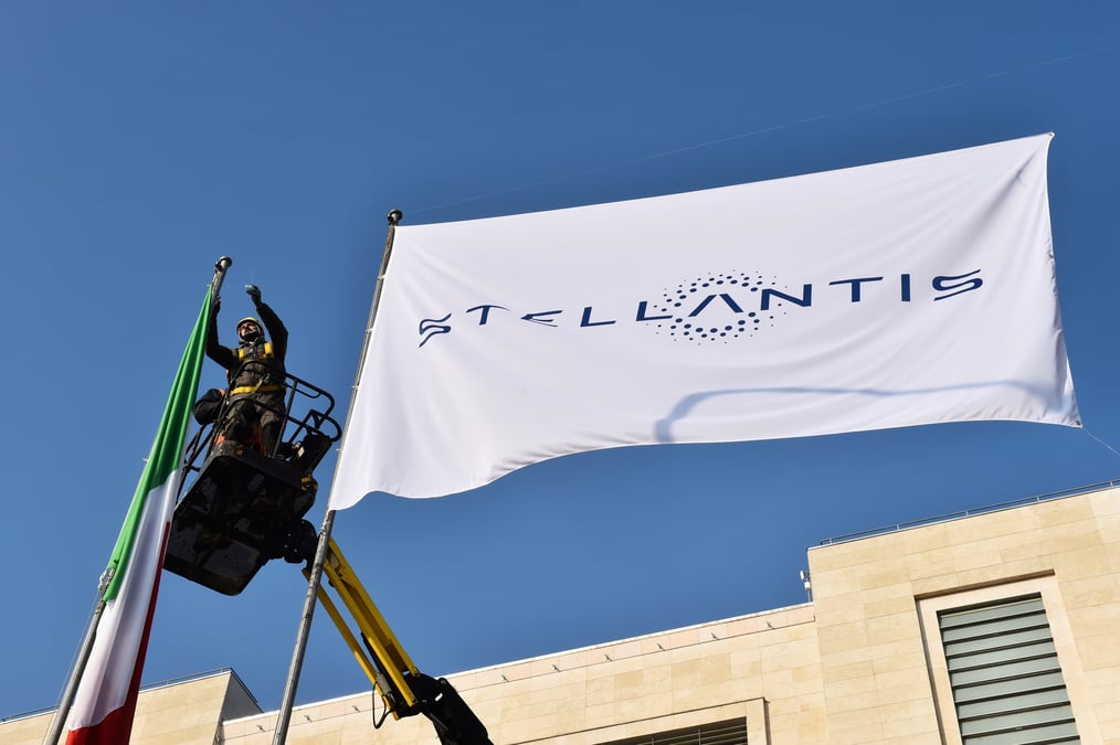 Stellantis et toyota elargissent leur partenariat avec un nouveau grand fourgon