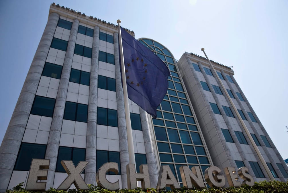 La bourse d'athenes chute de plus de 22% a l'ouverture