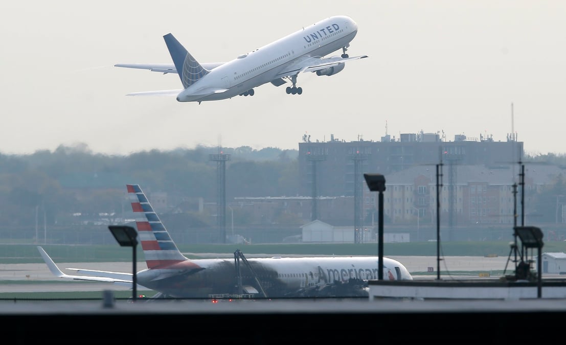 Incendie d'un avion a chicago, aucun blesse