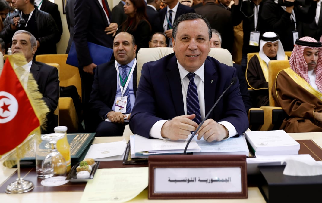 La tunisie veut une reponse arabe coordonnee sur le golan