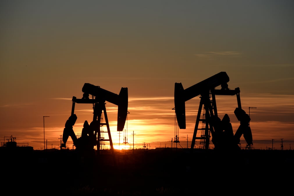 La croissance a la peine, le marche petrolier s'inquiete de la demande