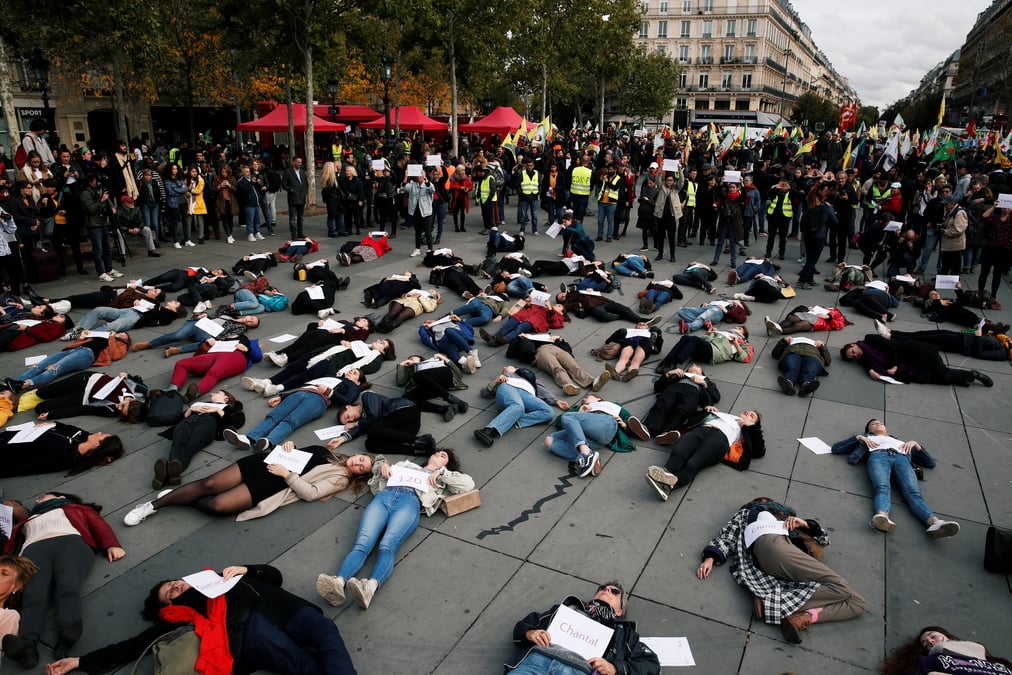 Manifestation a paris contre les "feminicides"