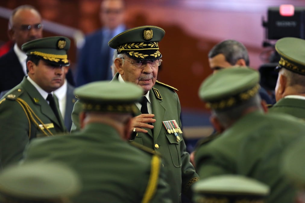En algerie, les contestataires toujours mobilises malgre la mort du general gaid salah