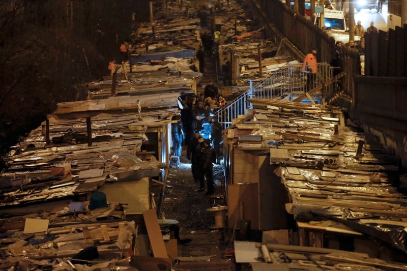 Evacuation d'un campement de roms a paris