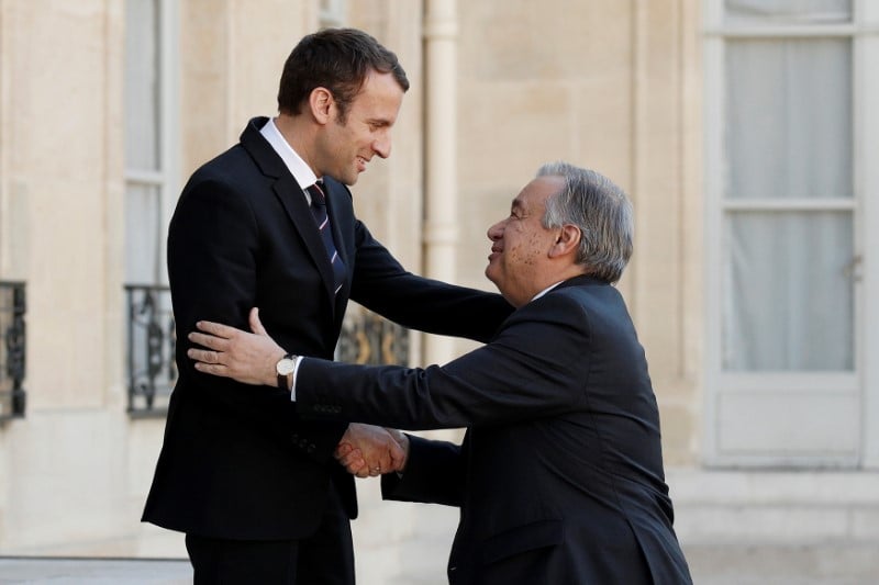 Macron a discute paix et securite avec guterres