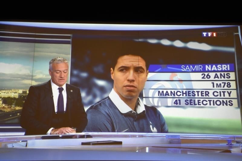 La FFF et Deschamps portent plainte contre la compagne de Nasri
