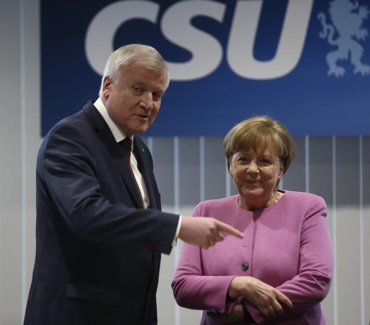 Merkel rencontre la csu pour definir une strategie electorale