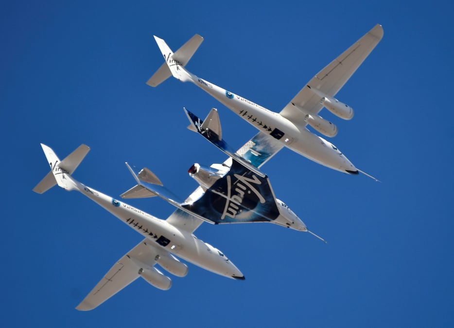 Le vaisseau spatial de virgin galactic cloue au sol par la faa americaine