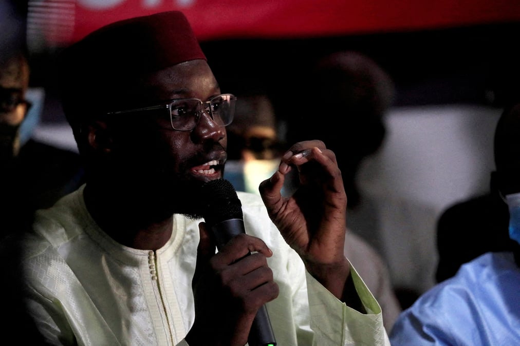 Le chef de l'opposition ousmane sonko s'exprime lors d'une conference de presse a dakar, au senegal