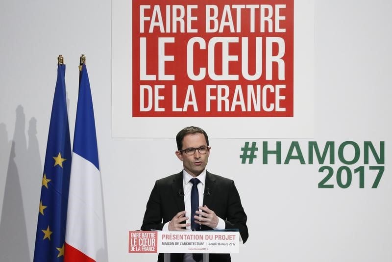 Hamon denonce valls et macron