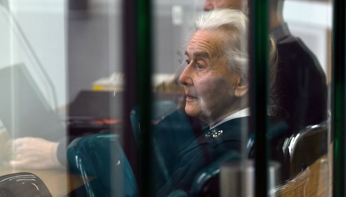 Une allemande de 88 ans condamnee pour negationnisme