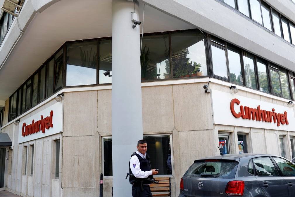 Turquie: condamnation confirmee pour les employes de cumhuriyet
