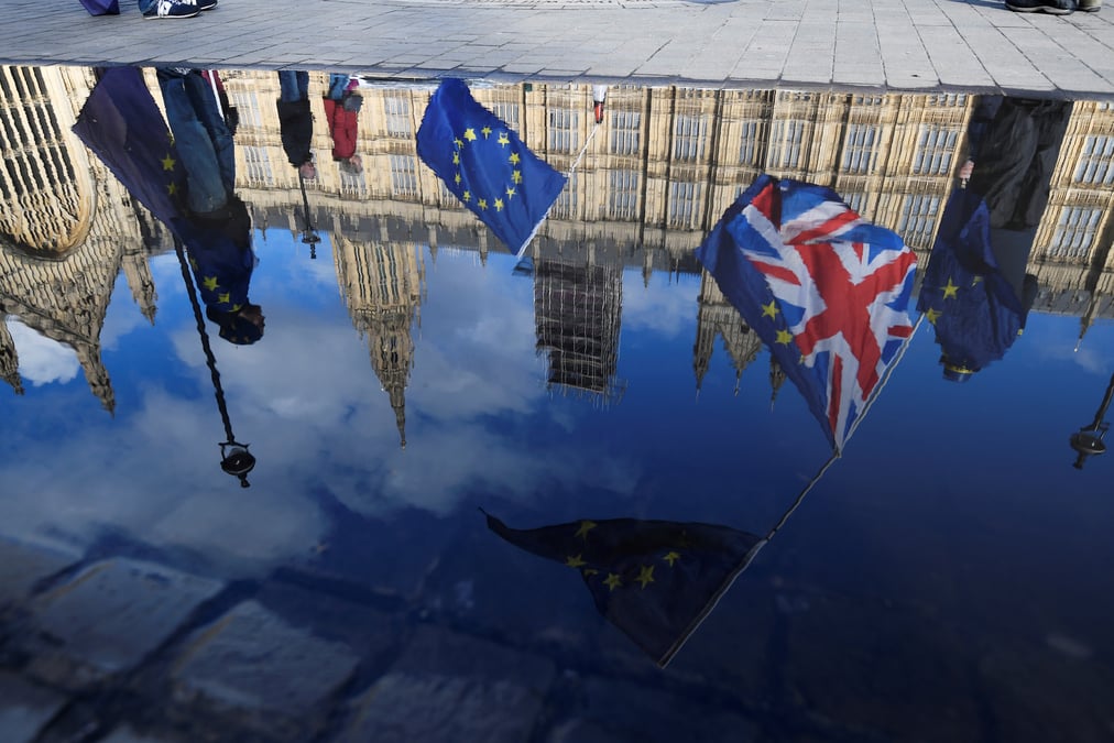 Des elus conservateurs demandent un report du vote sur le brexit