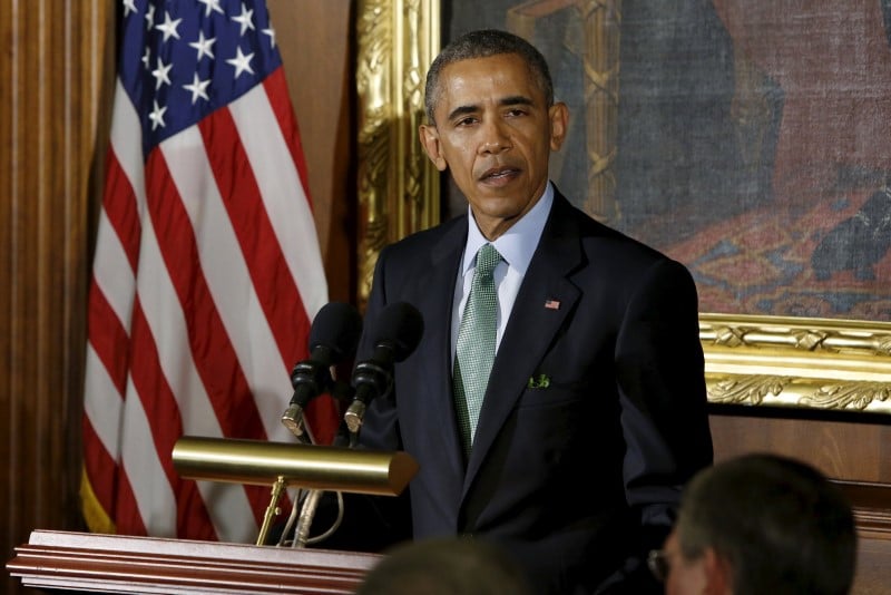 Obama se dit consterne par la brutalite de la campagne des primaires