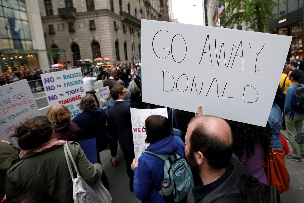 Manifestations anti-trump lors de son retour a new york