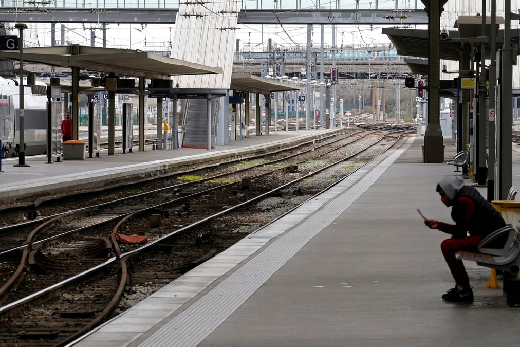 Peu de trains, forte mobilisation contre la reforme de la sncf