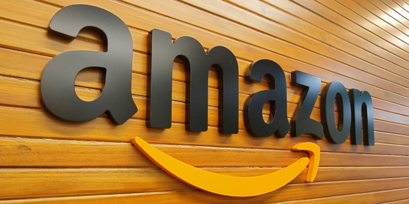 Amazon bat le consensus avec un profit record, le titre grimpe