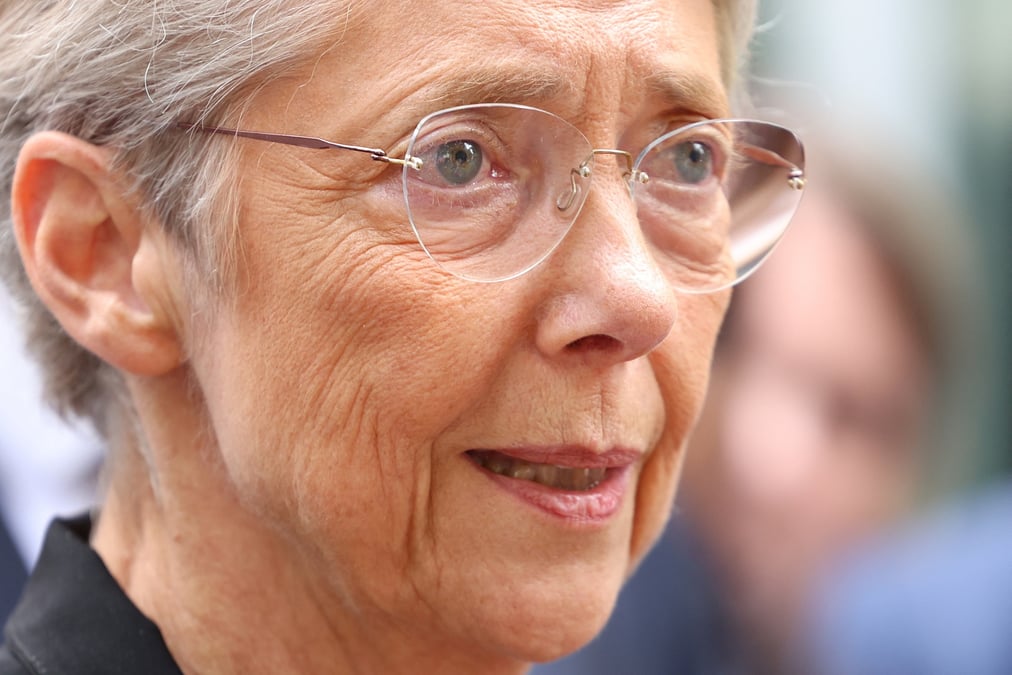 Élisabeth Borne s'est voulu rassurante, indiquant qu'il n'était « pas question » pour l'exécutif « d'augmenter les impôts des ménages ».