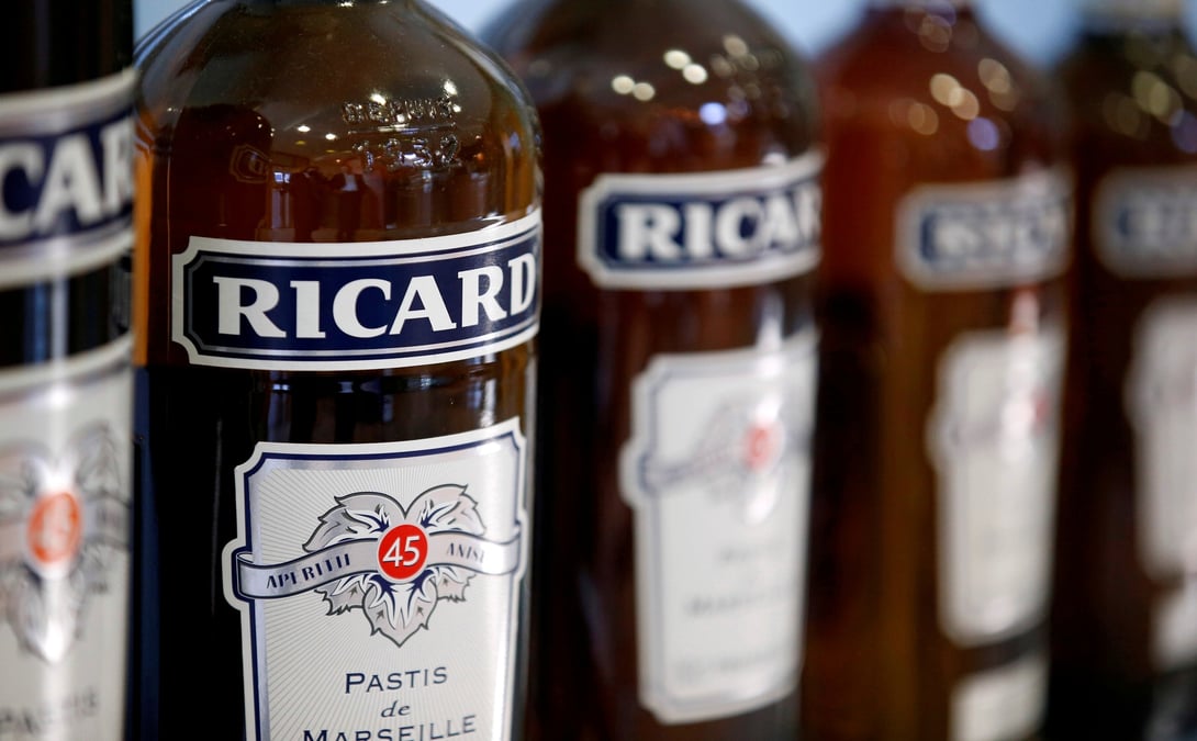 Des bouteilles de ricard sont photographiees a l'unite de fabrication ricard a lormont, pres de bordeaux