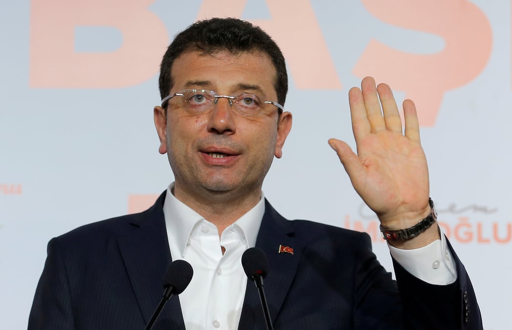 L'opposition dit rester en tete a istanbul