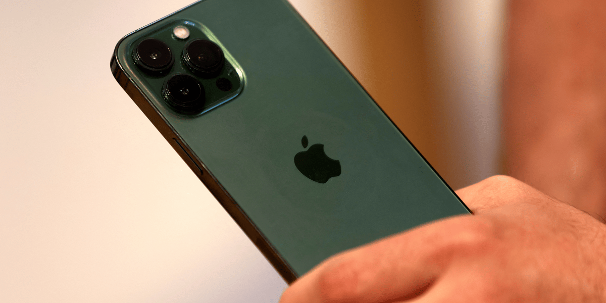 Apple bat les attentes grace aux ventes de l'iphone et aux services
