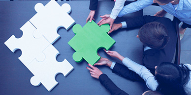 NON_Entreprise, bureau, travail, équipe, coopération, tertiaire, contrat, salariat, international, commerce, étranger,
