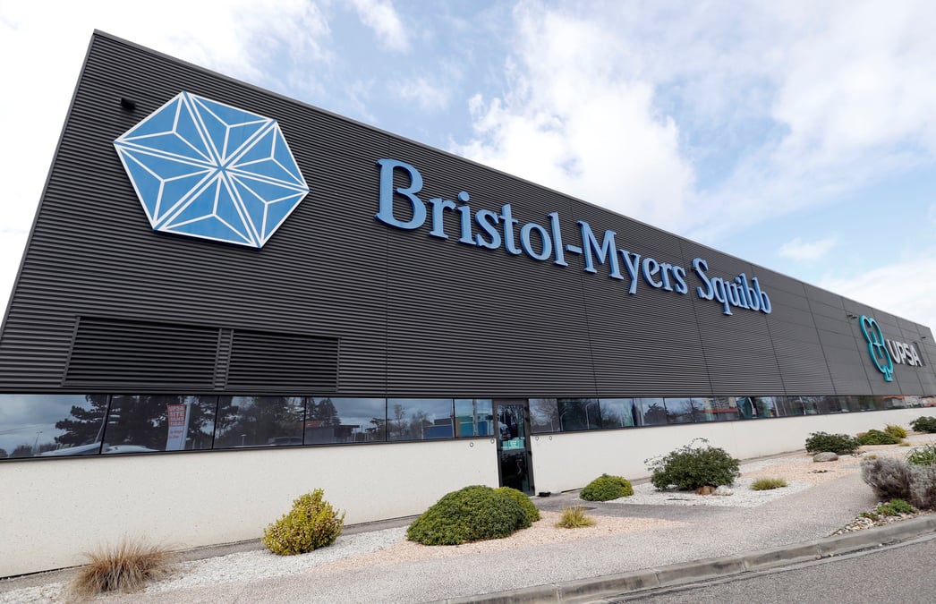 Bristol-myers vise par une plainte pour infections a la syphilis