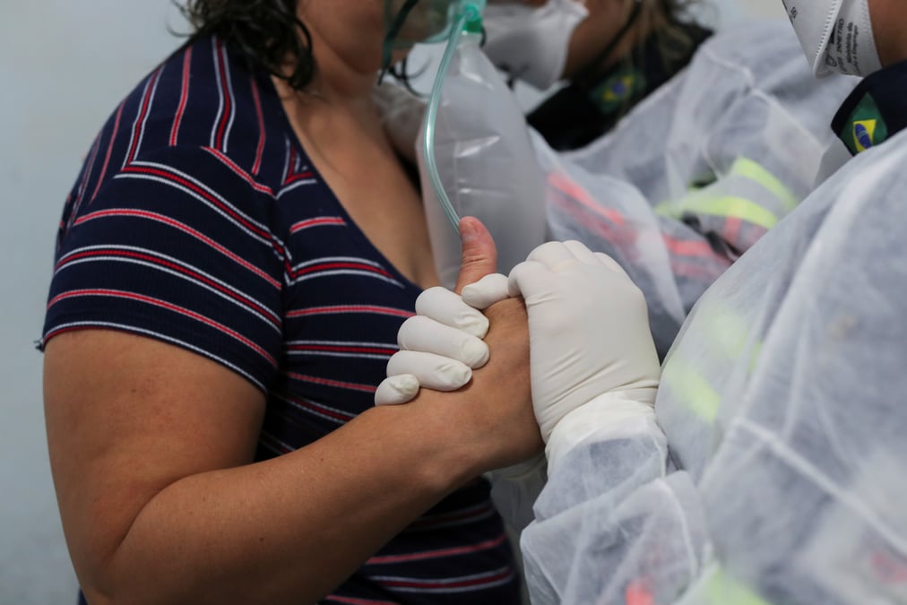 Coronavirus: le bilan au bresil depasse le seuil des 300.000 deces