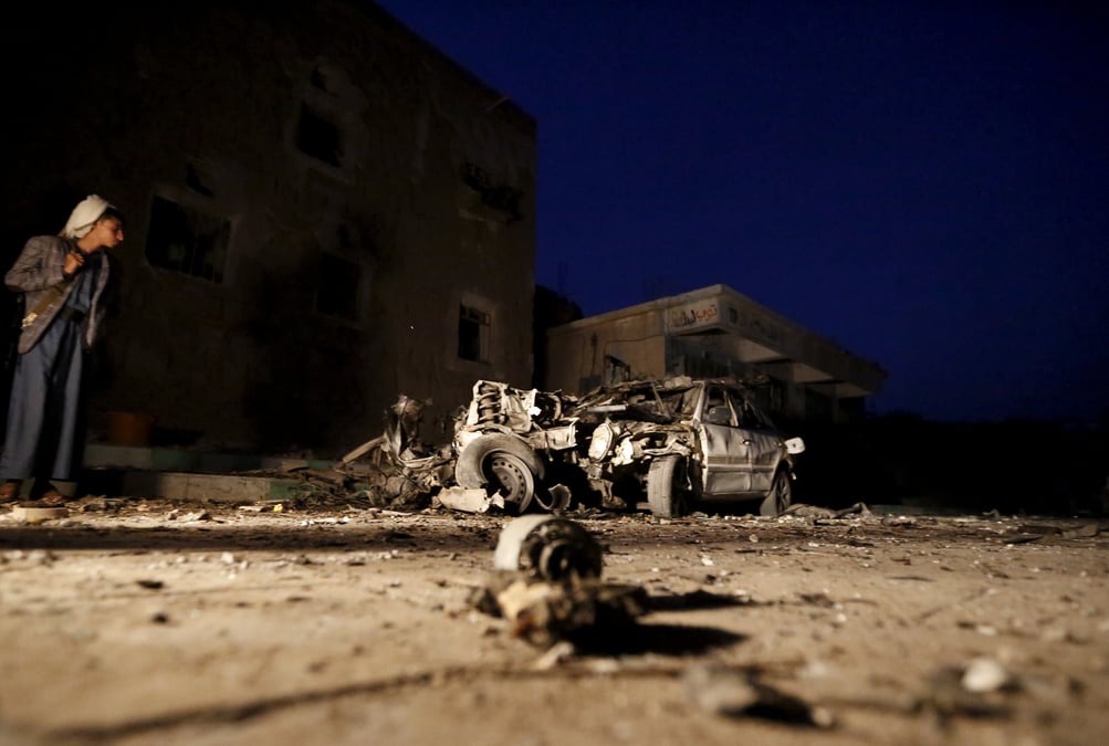 Attentats contre des mosquees et les houthis a sanaa