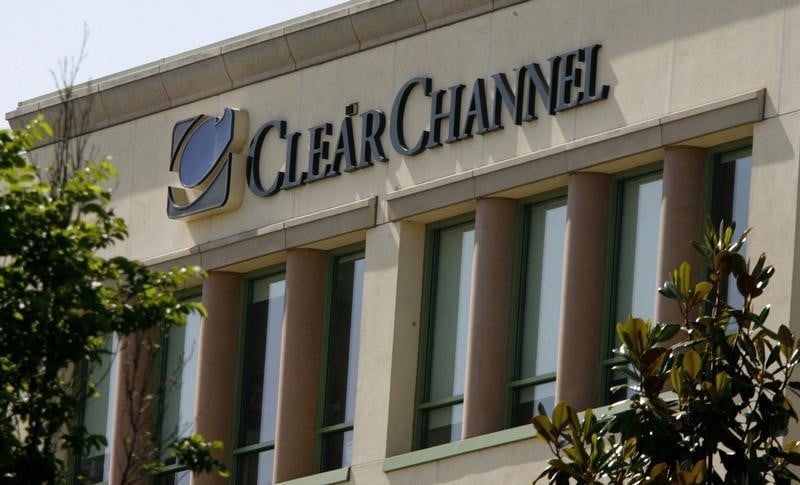 Clear channel outdoor cede des actifs a lamar pour 458,5 millions de dollars