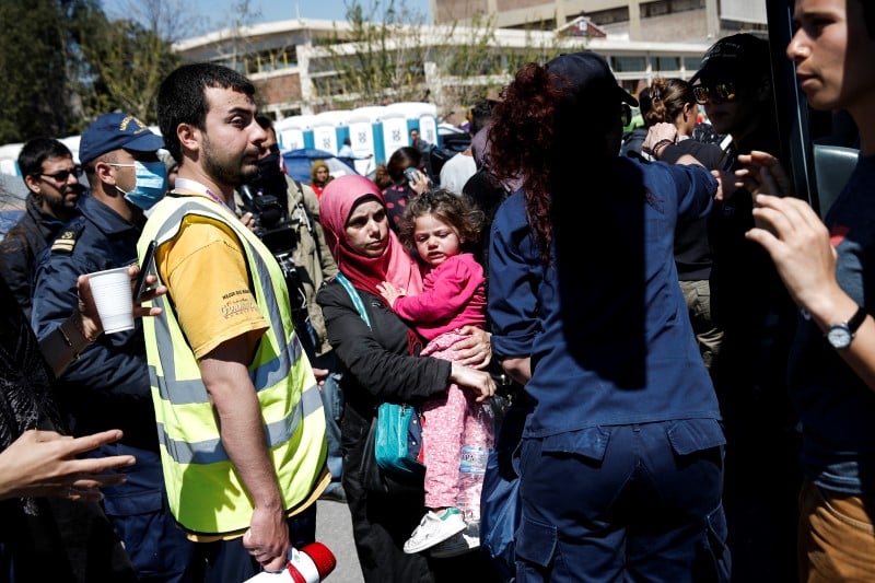 Amnesty denonce des expulsions de refugies syriens par la turquie