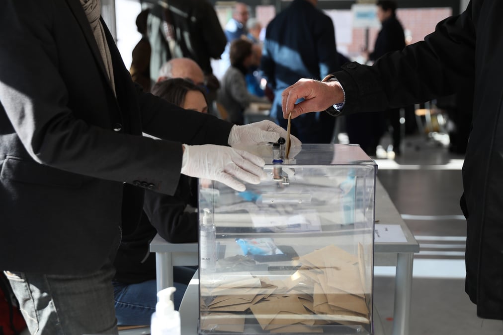 Près de 90 000 Toulousains se sont rendus aux urnes pour le premier tour des élections municipales à Toulouse.