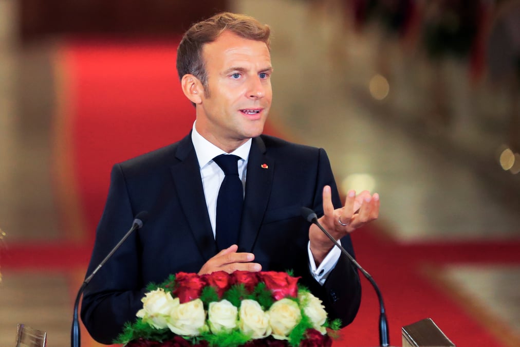 A bagdad, macron appelle a ne pas "baisser la garde" face a l'ei