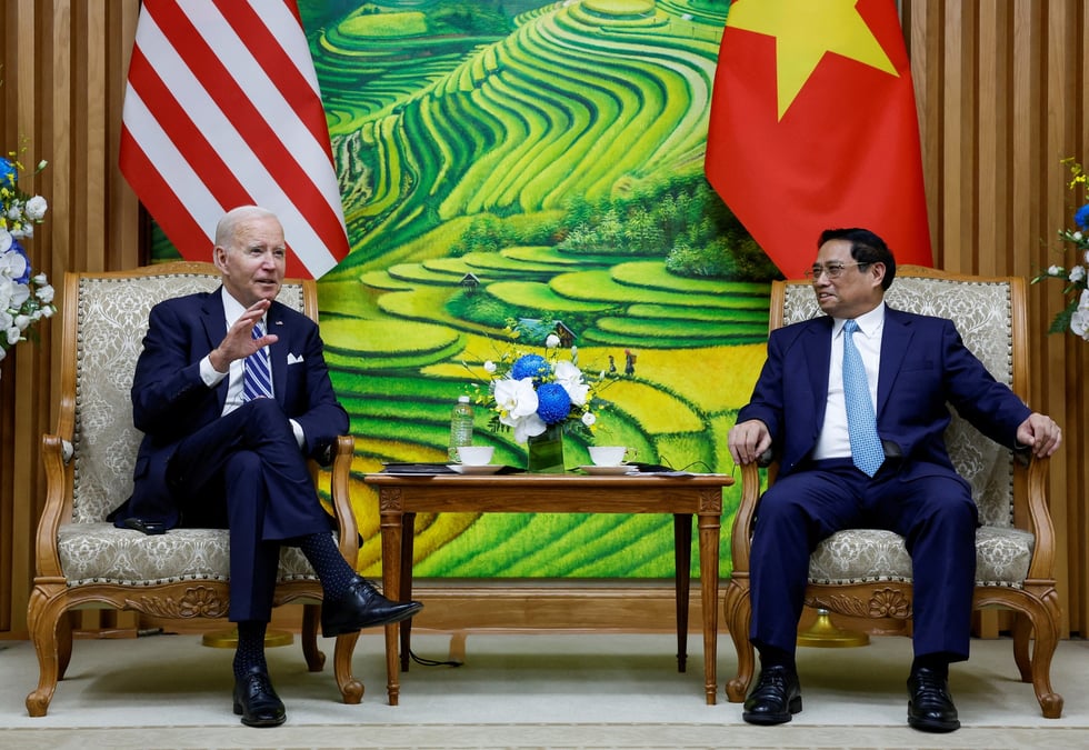 Joe biden et le premier ministre vietnamien pham minh chinh
